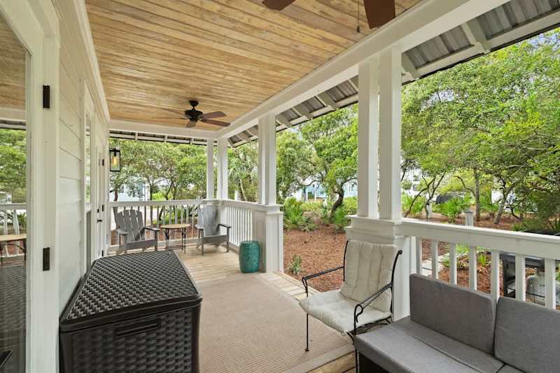 Beach gear can be found in the wicker deck box!