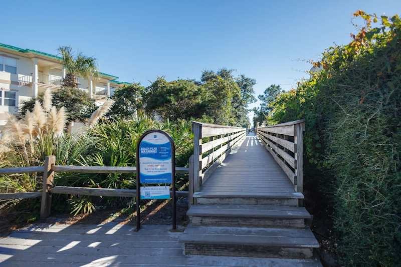 Beachside Villas Beach Access is just a 5 minute walk from the home!