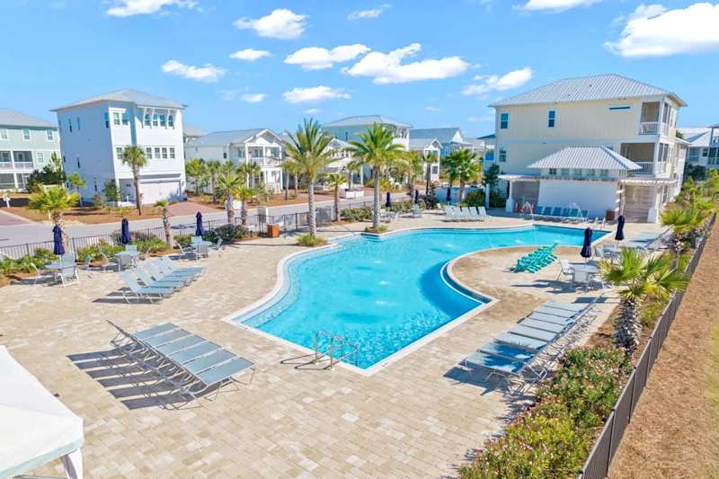 Prominence South pool.