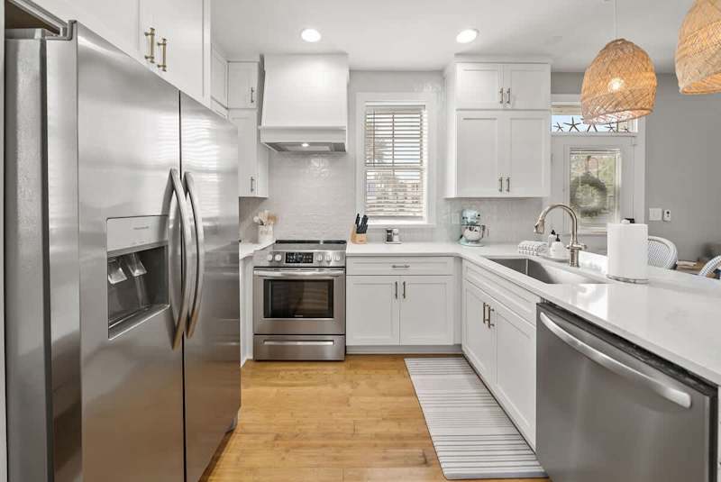 Kitchen is fully stocked with all your cooking essentials!