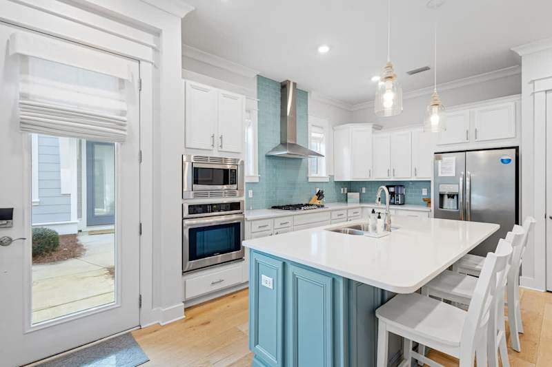 Gourmet kitchen is perfect for cooking together!
