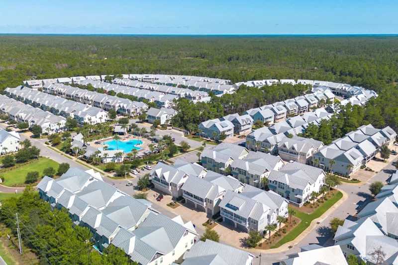 Prominence North community.