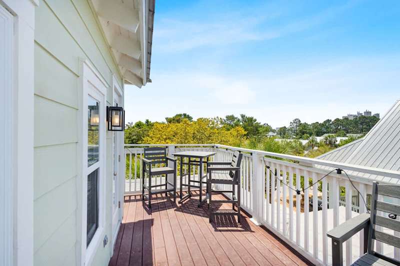 Take in the sunrise or sunset from the third fool balcony.