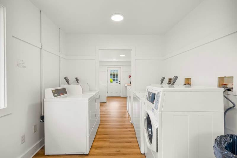 Credit card operated washer/dryer available.