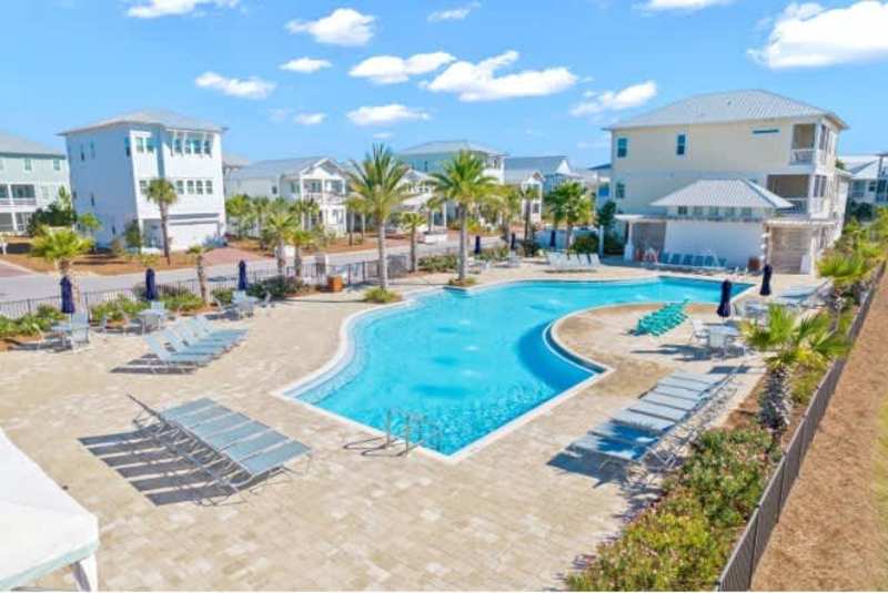 Prominence South pool.