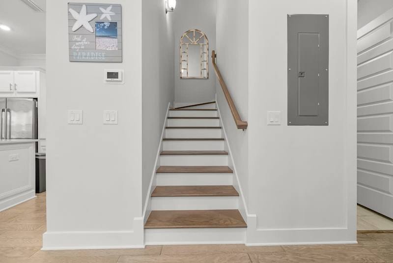 Access to second floor.