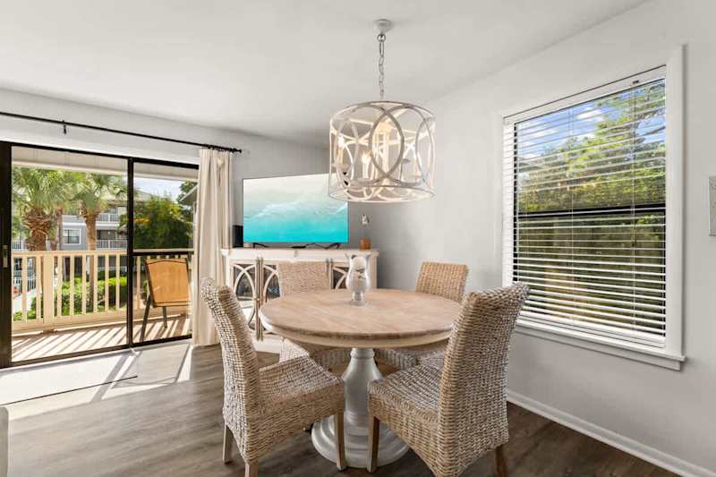 Dining seating for 2.