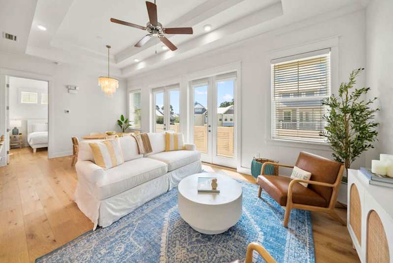 Open concept floorpan perfect for entertaining.