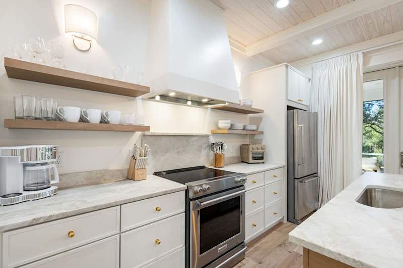 Fully stocked kitchen.