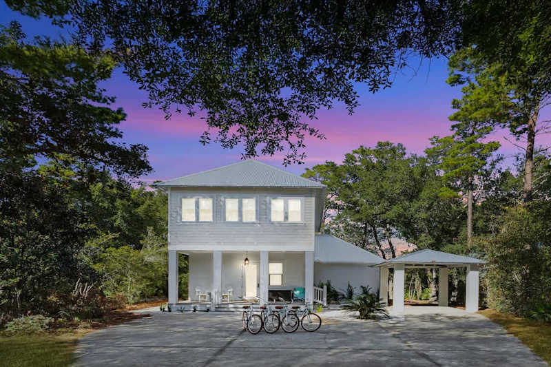 Home features 4 adult bikes.