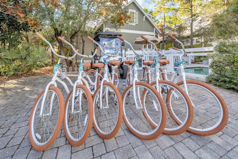 Home includes six adult bikes and a 6-seater golf cart.