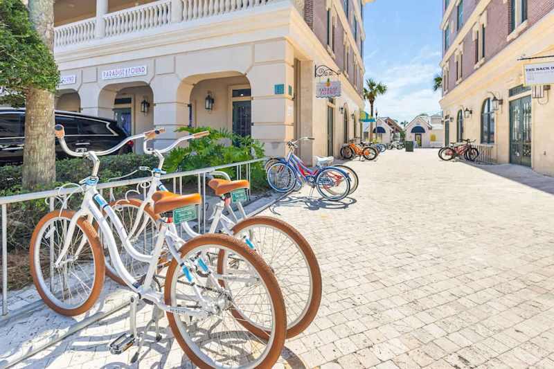Two adult bikes are available for your stay and are located between buildings B & C.