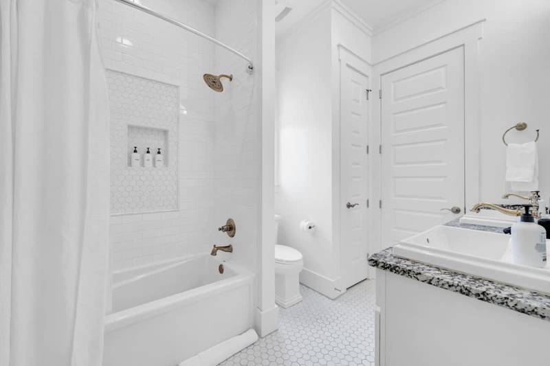 Shared Bathroom Features Shower/Tub Combo