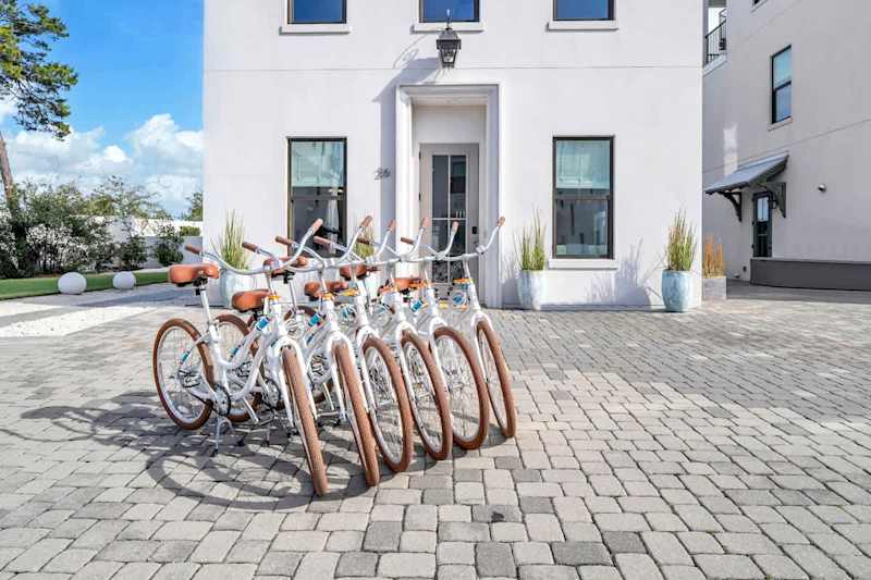 6 adult bikes included in your stay!