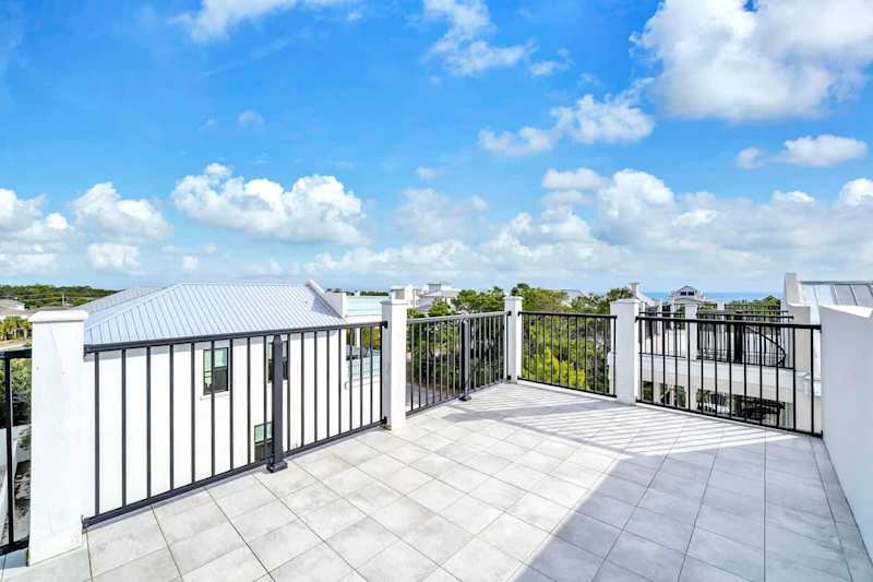 Breathtaking Gulf views from the fourth-floor observation deck!