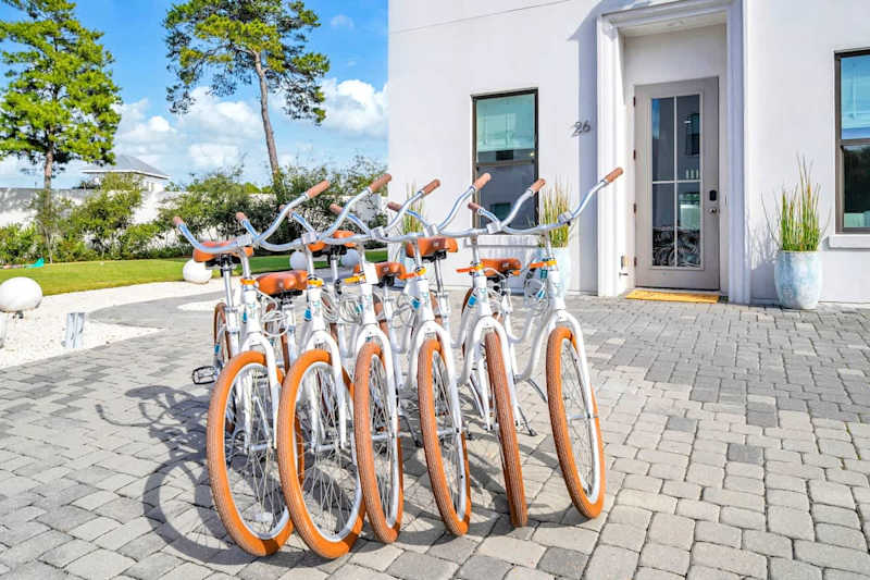 6 adult bikes included in your stay.