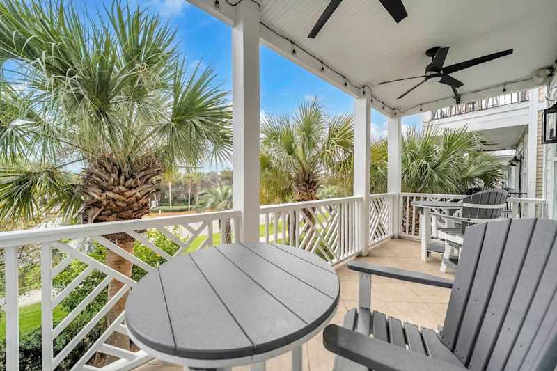 Second floor deck perfect for watching the sunset and Gulf views!
