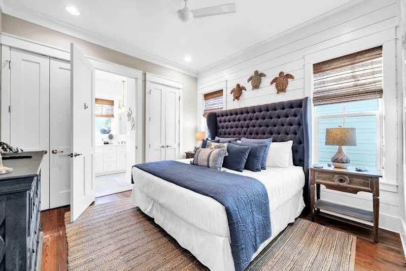 Bedroom #1 features a king bed with ensuite & smart tv