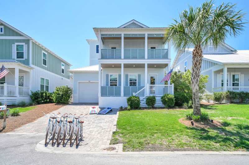 Driveway parking for 3.