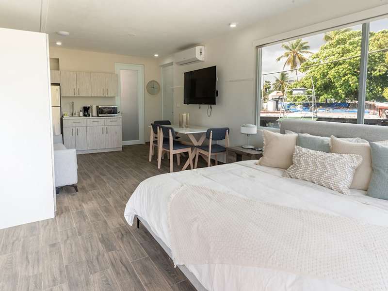 AQUA Terrazas 7 · Beachfront Getaway with King Bed · foto 8