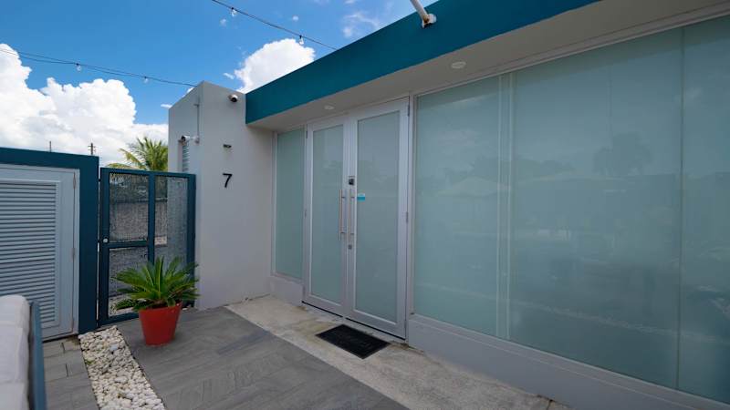AQUA Ville Moderna 7 · Poolside Studio near Beach - Property photo
