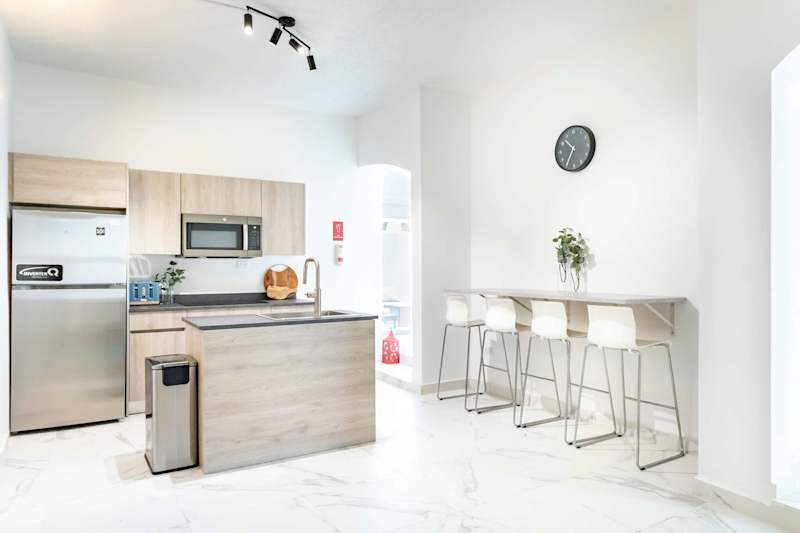 AQUA Casa A/8 · Vibrant & FUN 3 BR House with Pool - Property photo