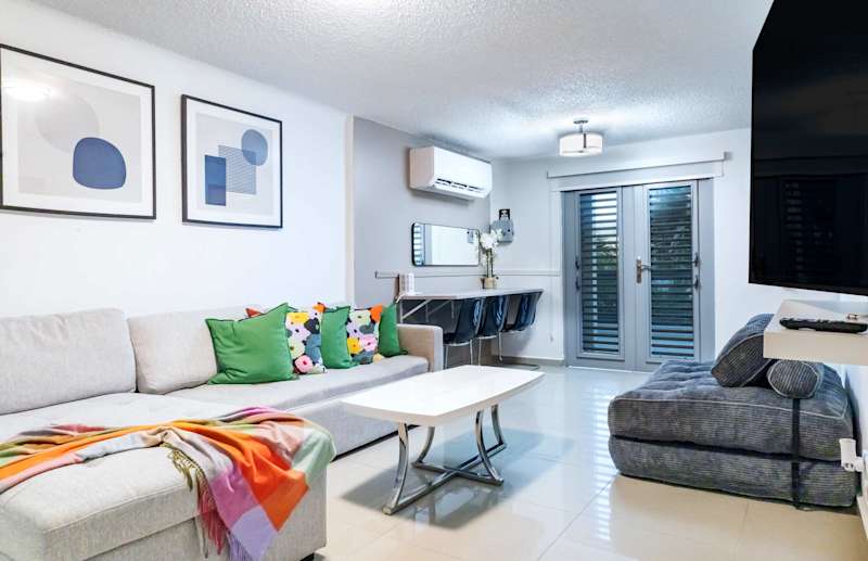 AQUA Ville Moderna 5 · Bright 3BR Haven Near Beach - Property photo