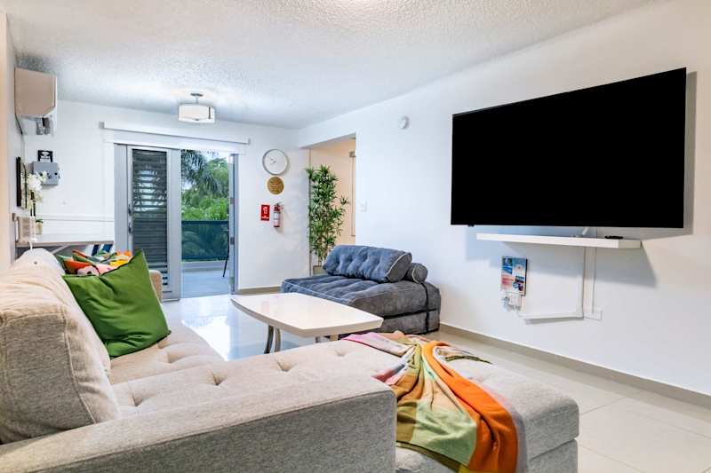 AQUA Ville Moderna 5 · Bright 3BR Haven Near Beach · foto 10