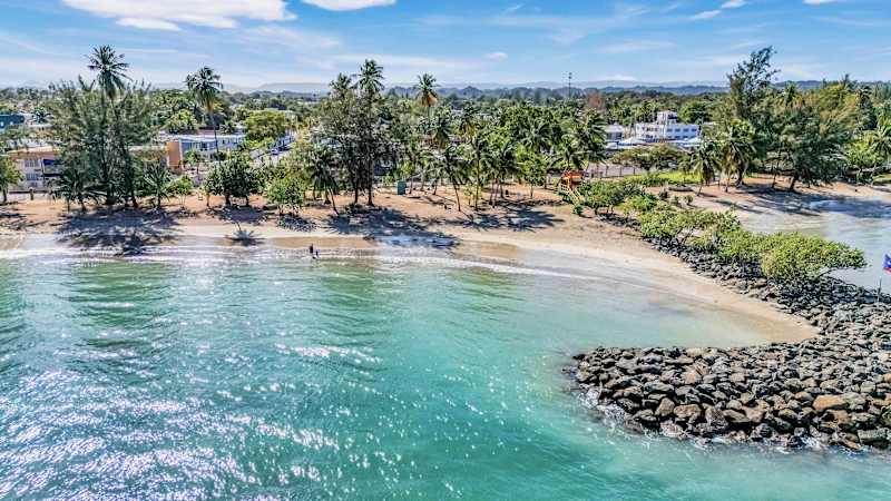 AQUA Terrazas 7 · Beachfront Getaway with King Bed · foto 21