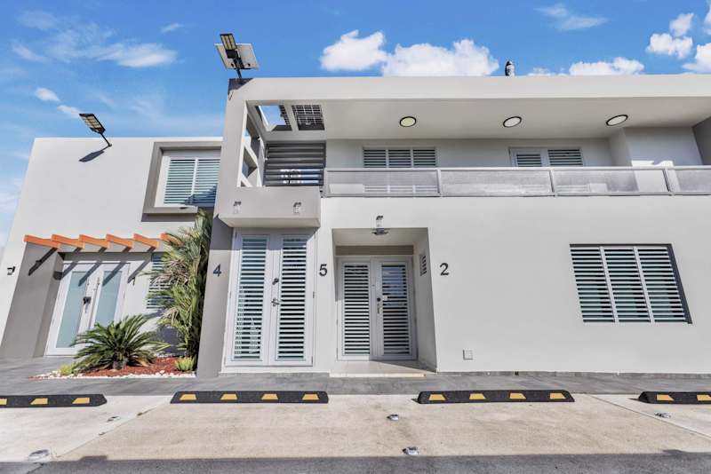 AQUA Ville Moderna 5 · Bright 3BR Haven Near Beach - Property photo