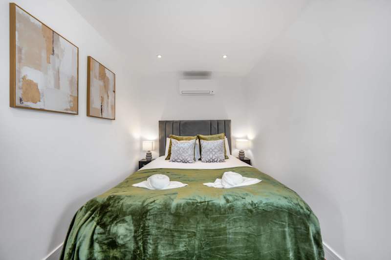 Top Floor One-Bed with view in Knightsbridge