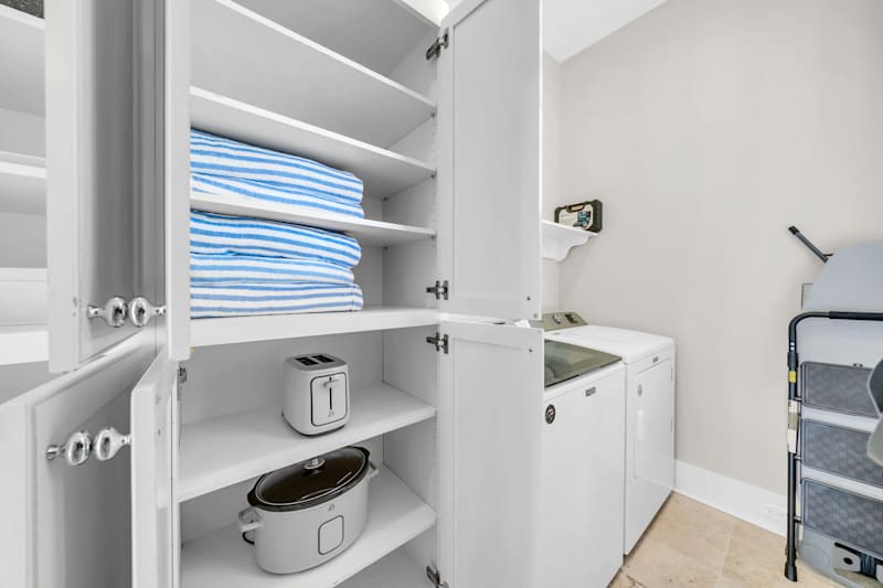 Laundry Room & Pantry