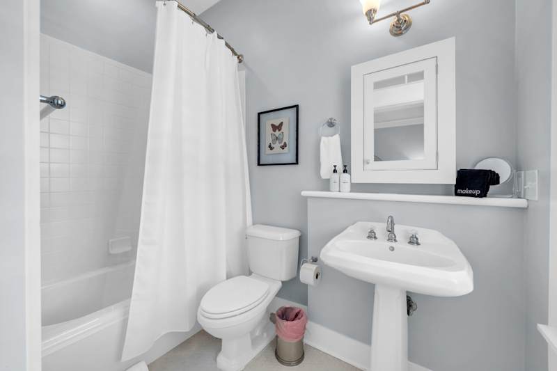 Bedroom #3 Ensuite Bathroom 