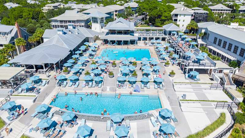 Home is walking distance to Watercolor beach club (access included) 