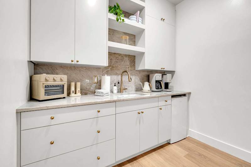 Stocked kitchenette!