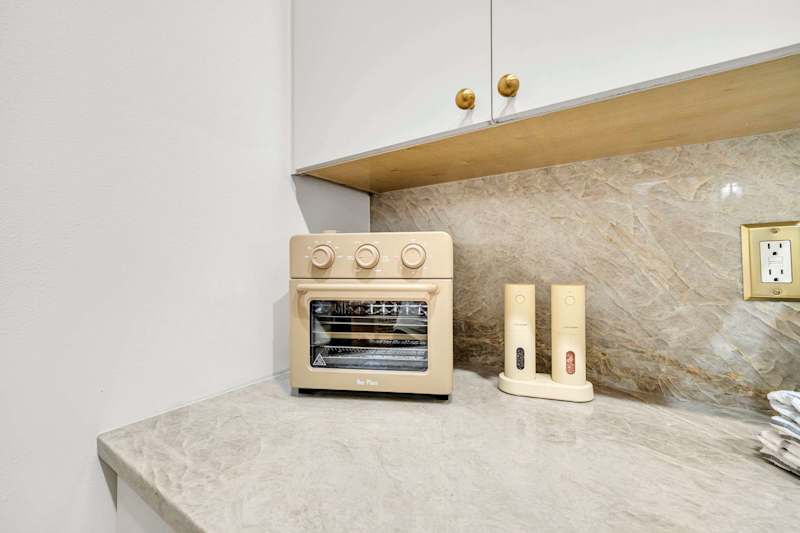 Toaster oven