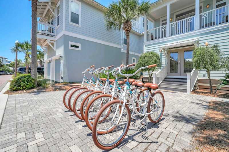 6 adult bikes included in your stay