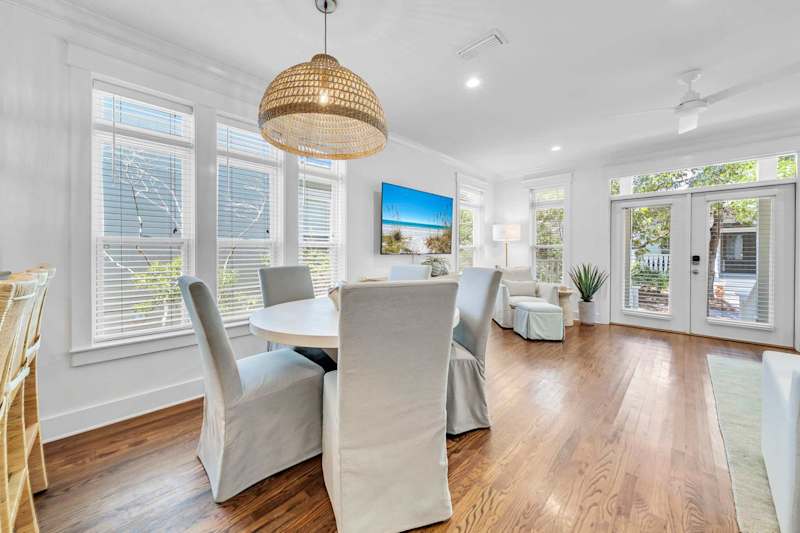 Dining room seating for 5