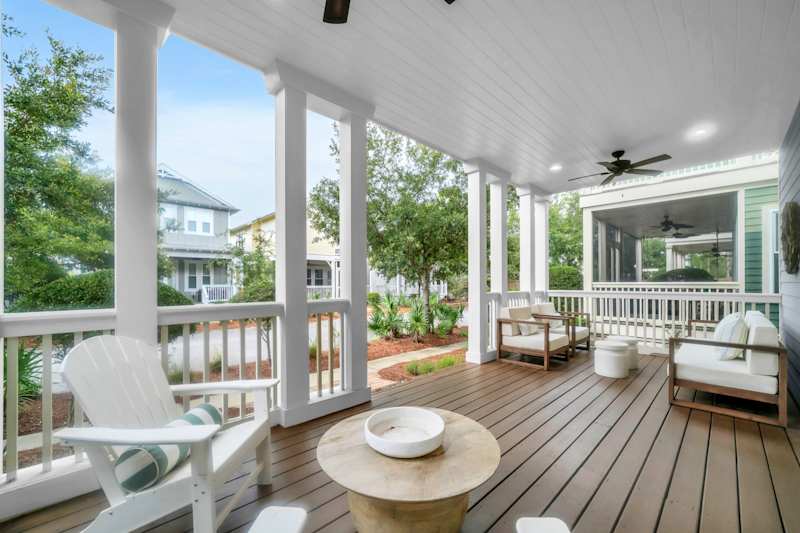 Private covered porch perfect for morning coffees 
