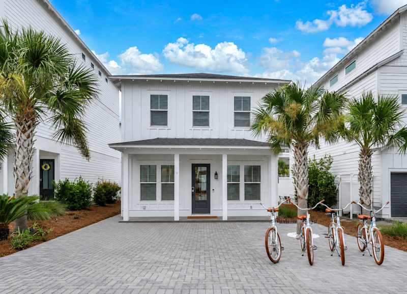 Welcome to 'Sea U Soon 30A' included with 4 adult bikes! 