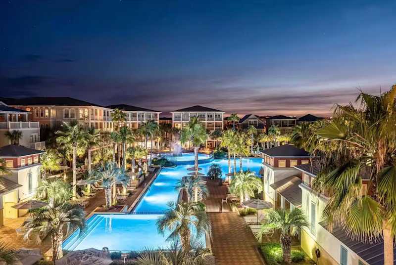 Resort style community pool