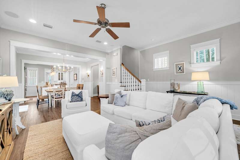 Open space living and dining