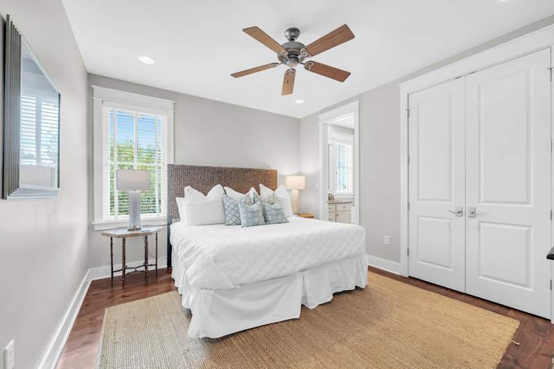 Bedroom #4: King