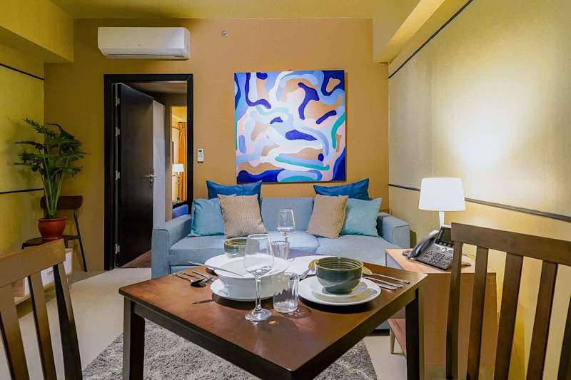 Sunlit 1BR with City Views · Aeon Towers, Davao City — photo 3