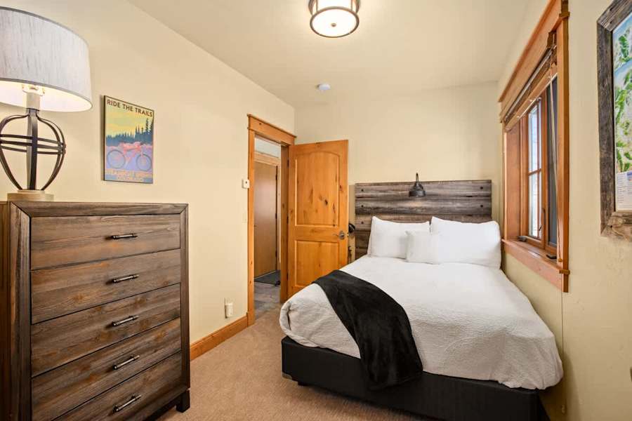 1st Floor Bedroom – Majestic Park