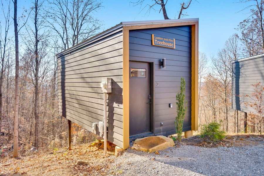 Lumber Jack Pine Treehouse photo 45