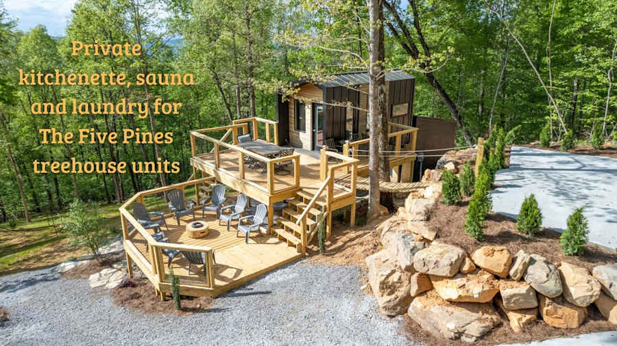 Atlas Cedar Treehouse photo 22