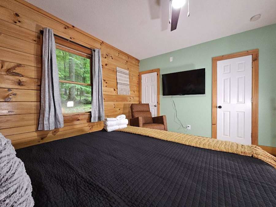 Saluda Summit photo 25