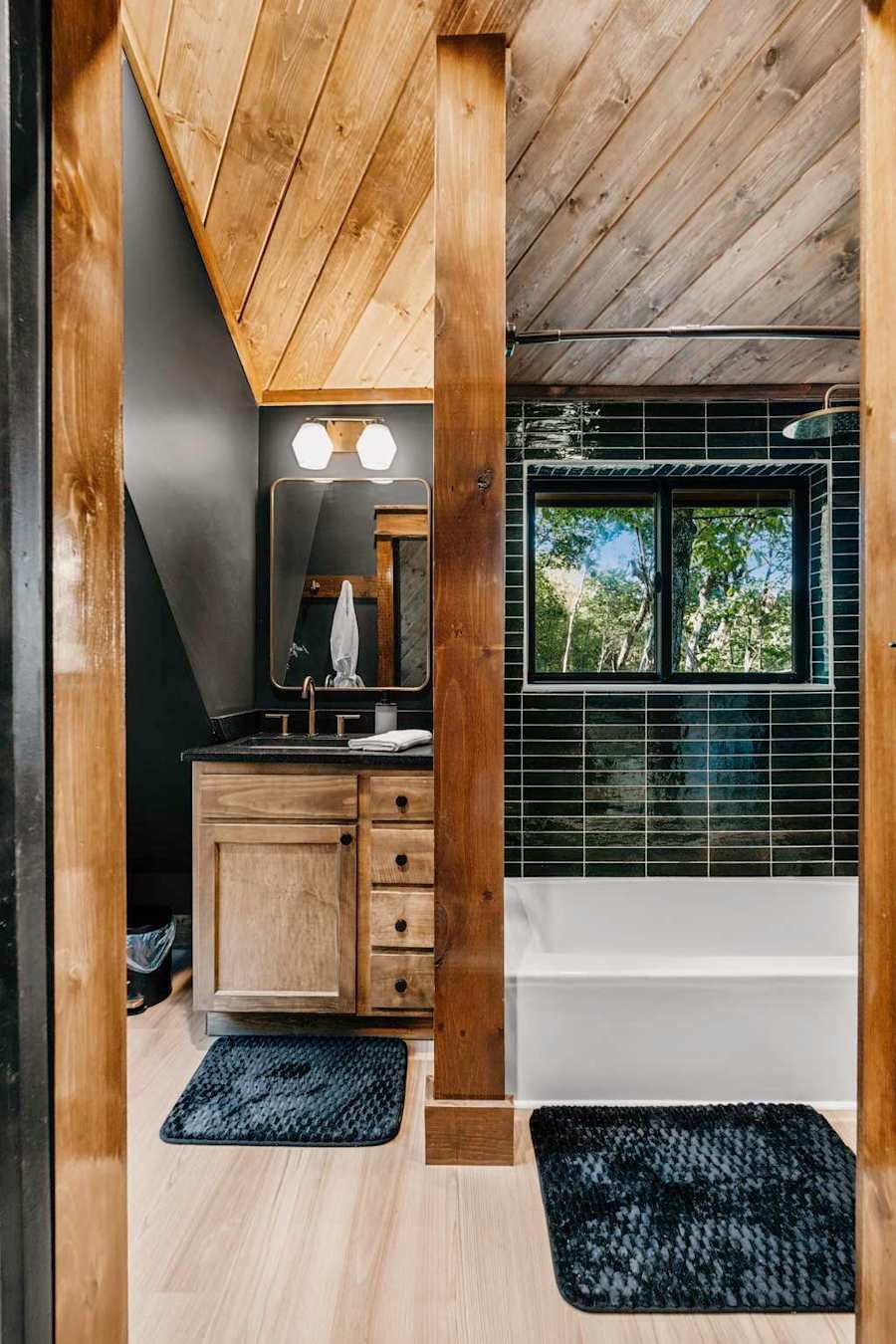 Live Oak Treehouse photo 34