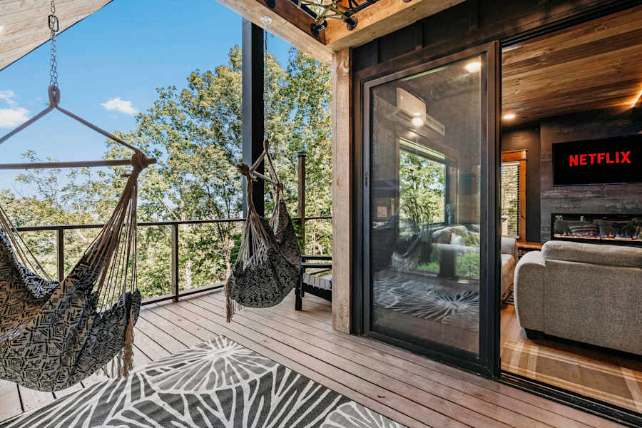 Live Oak Treehouse photo 49